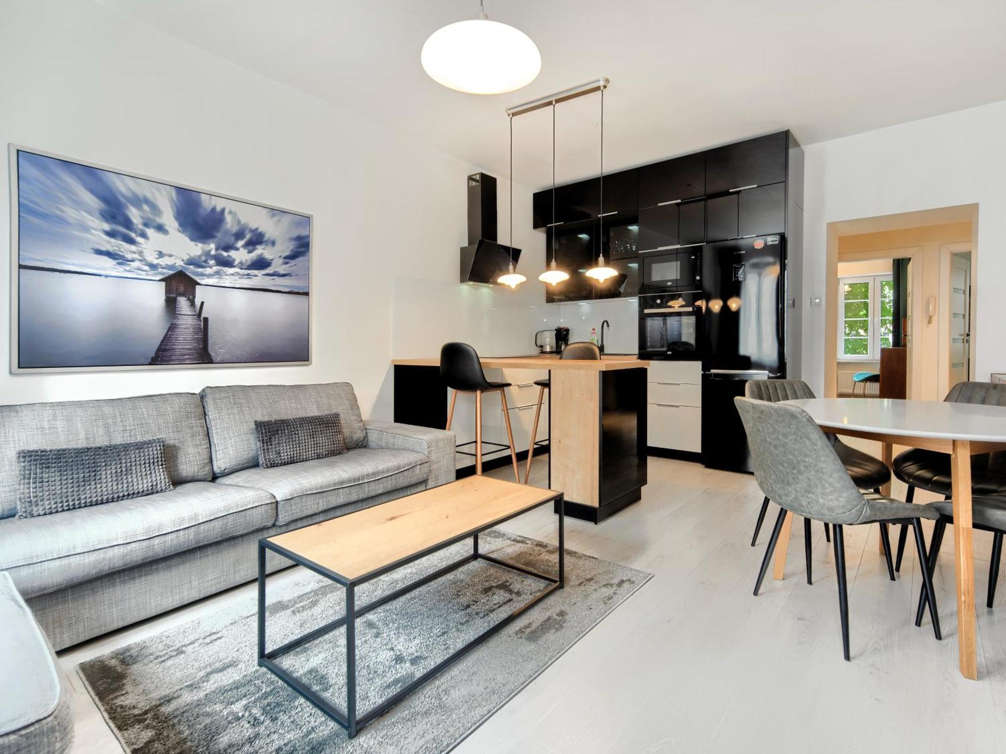 Mhs Family Apartment Old Town กดัญสก์ ภายนอก รูปภาพ